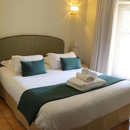 Mas Des Romarins, The Originals Relais Hotel Gordes Exterior photo
