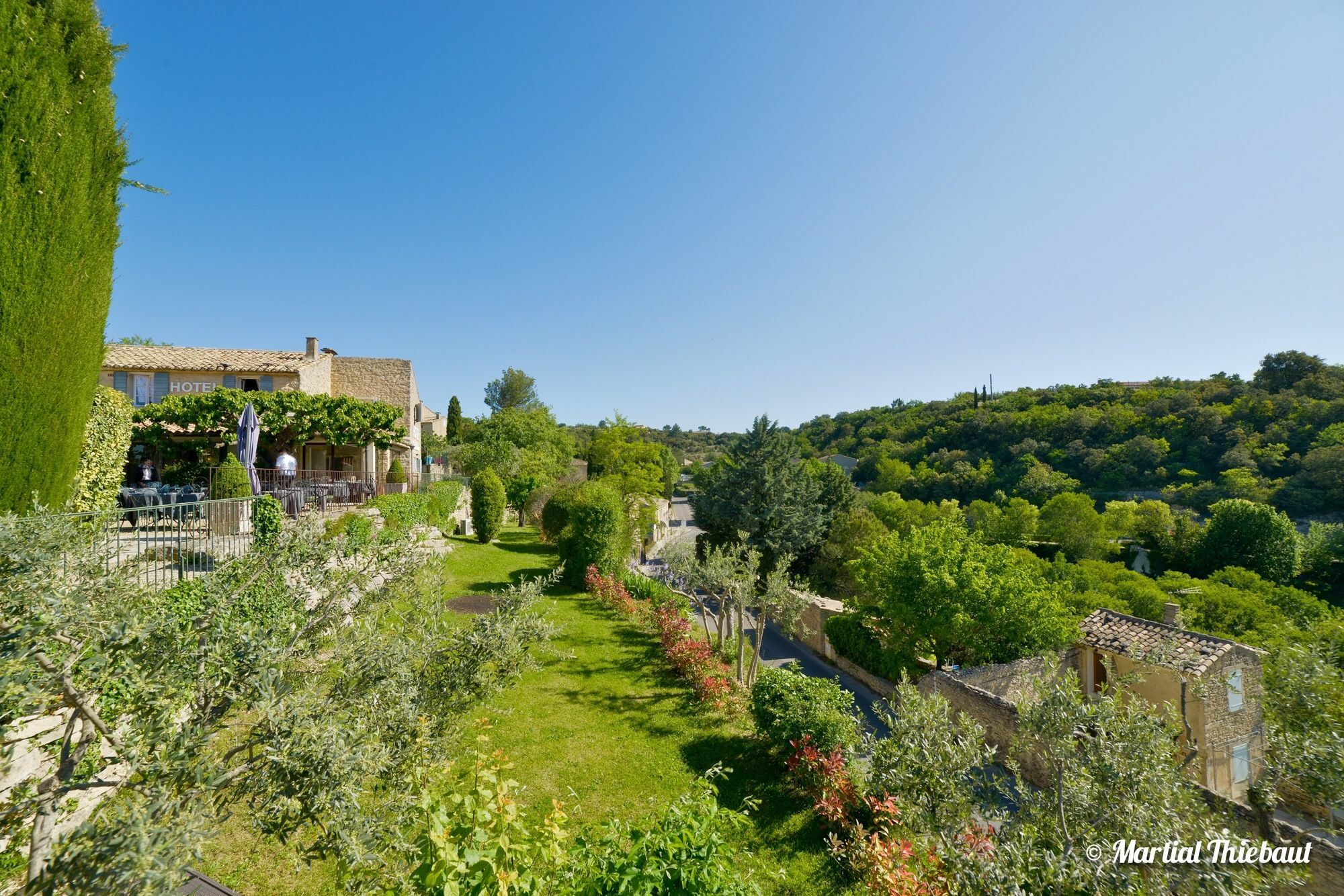 Mas Des Romarins, The Originals Relais Hotel Gordes Exterior photo