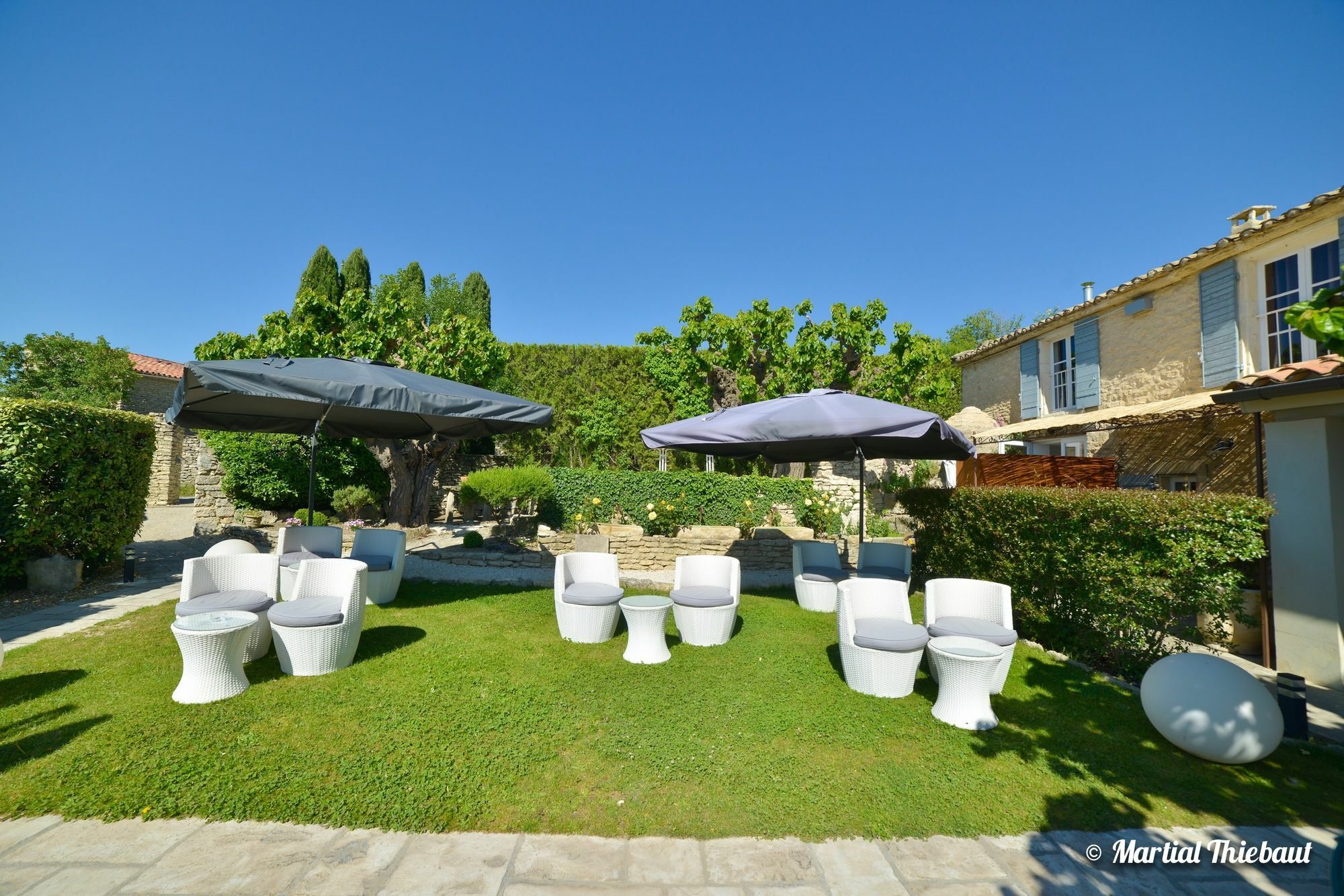 Mas Des Romarins, The Originals Relais Hotel Gordes Exterior photo